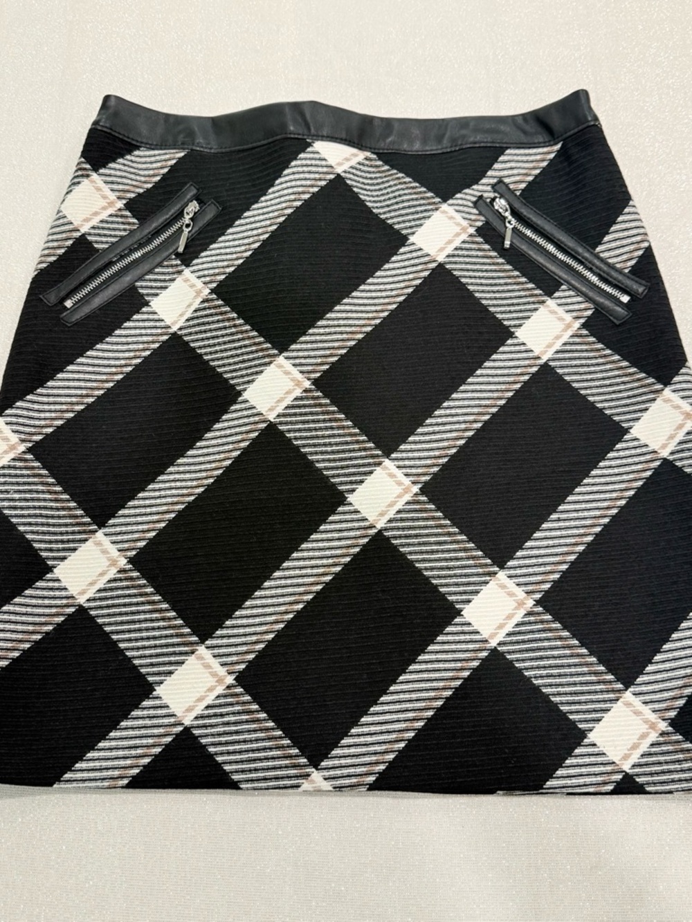 White House Black Market Black Plaid A-Line Skirt with Zip Accents